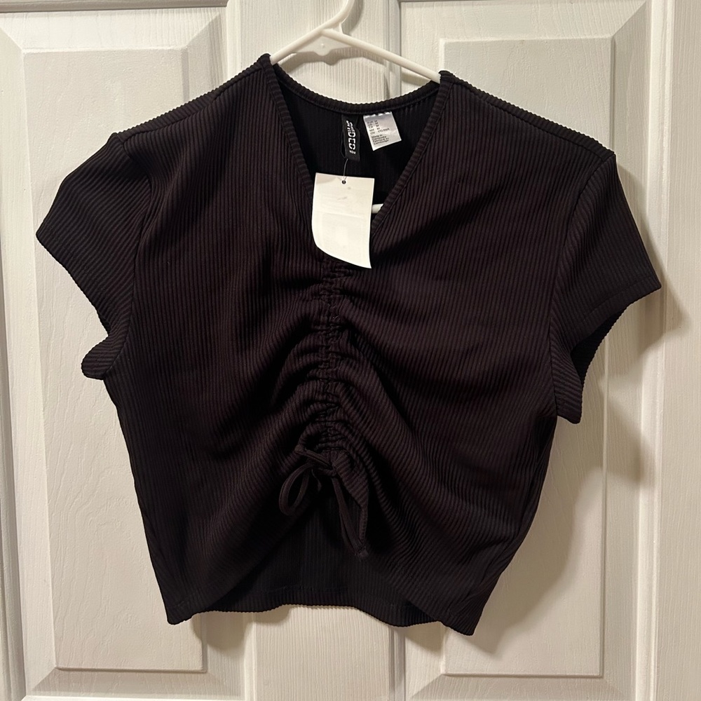 H&M crop top sz medium